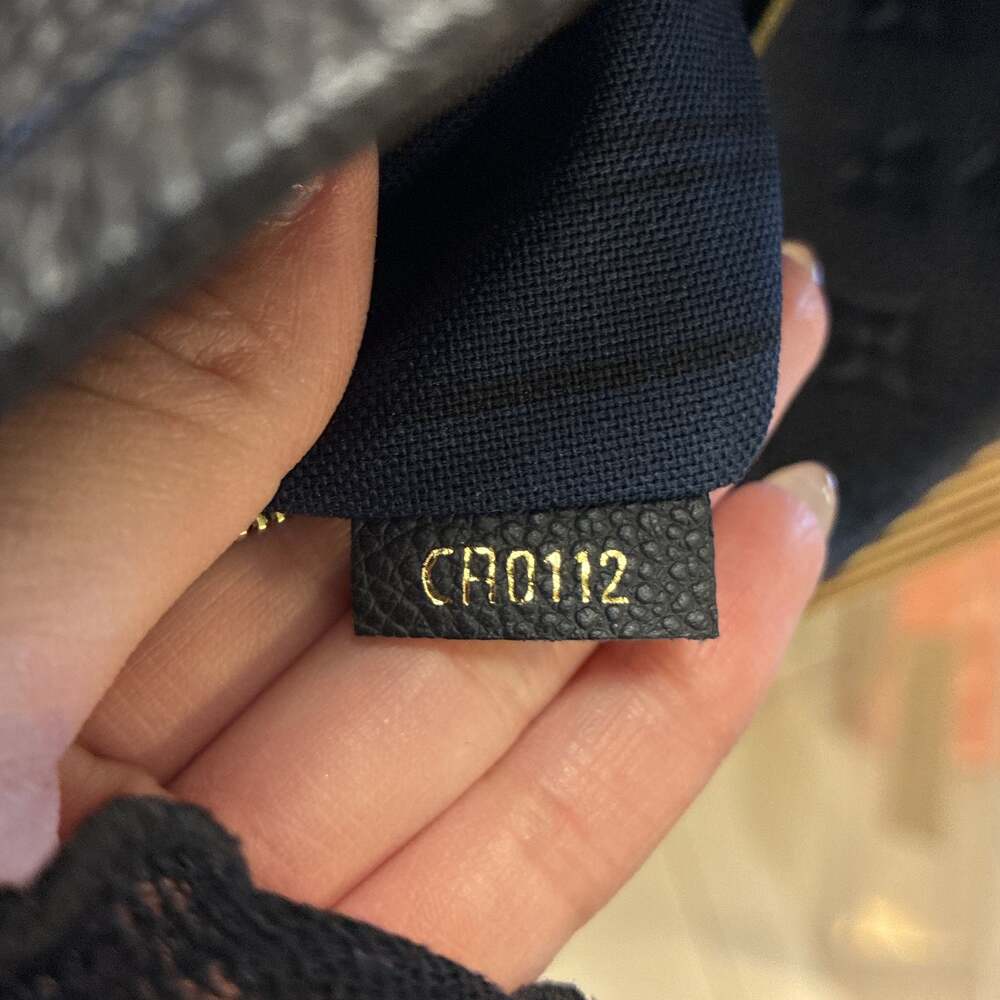 Louis Vuitton Artsy Handbag Empreinte #243416L21B - Picture 9 of 9